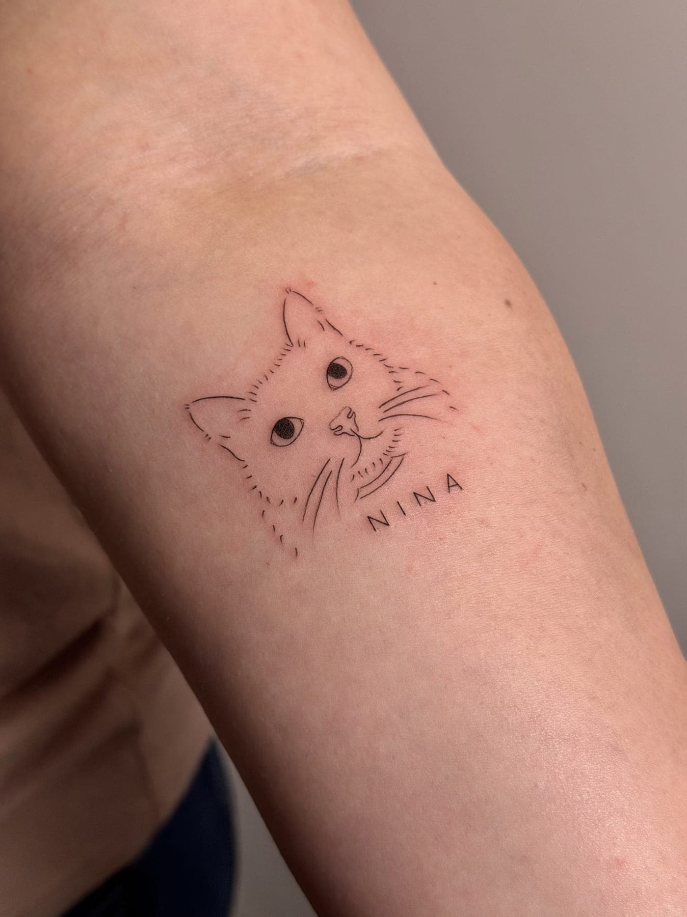 Tatuaje fine line — Retrato de mascota
